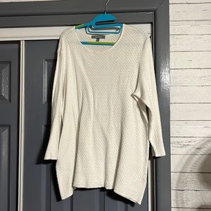 Daisy Fuentes lightweight sweater